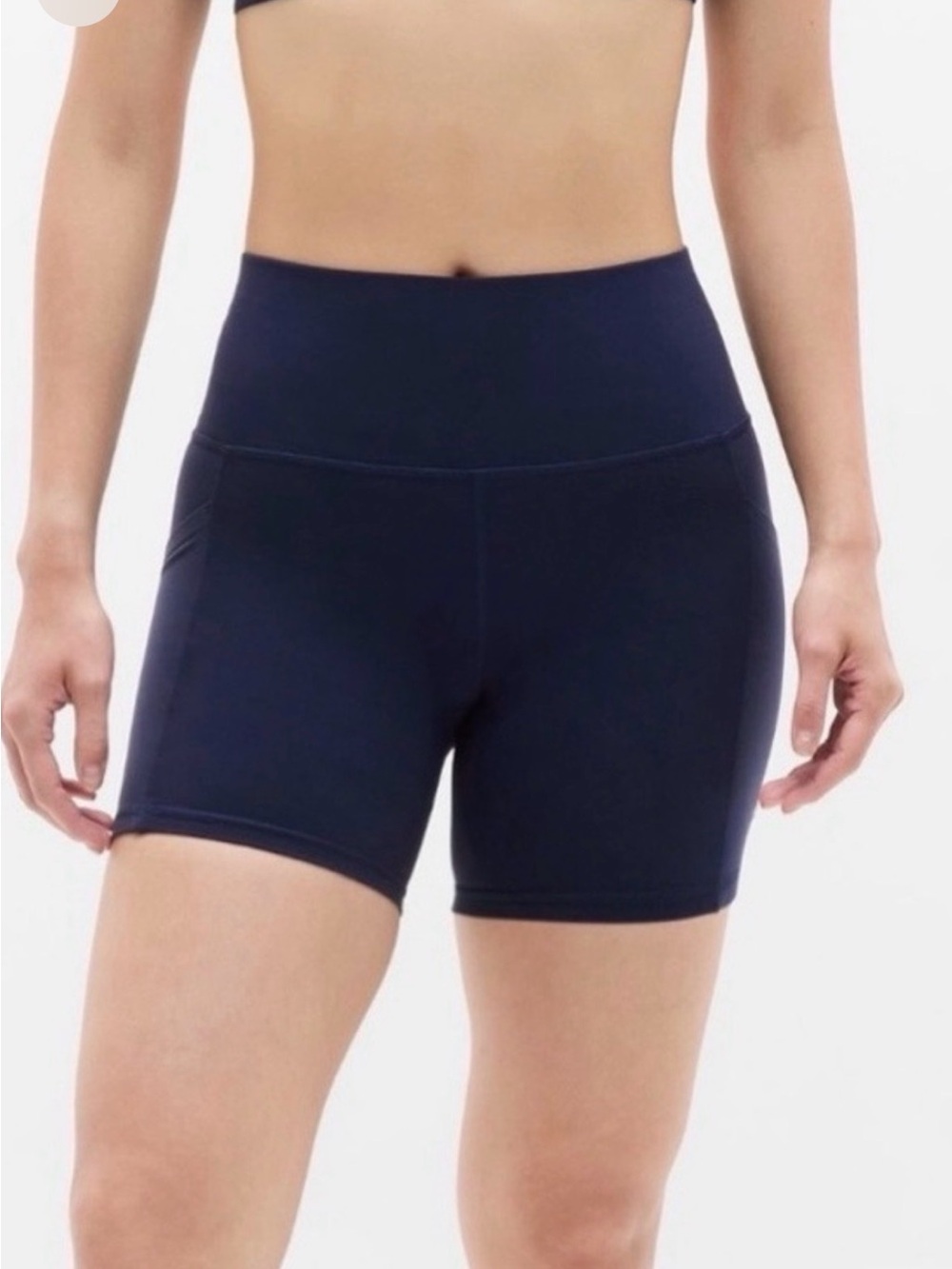 Athleta Interval Stash Short 5”